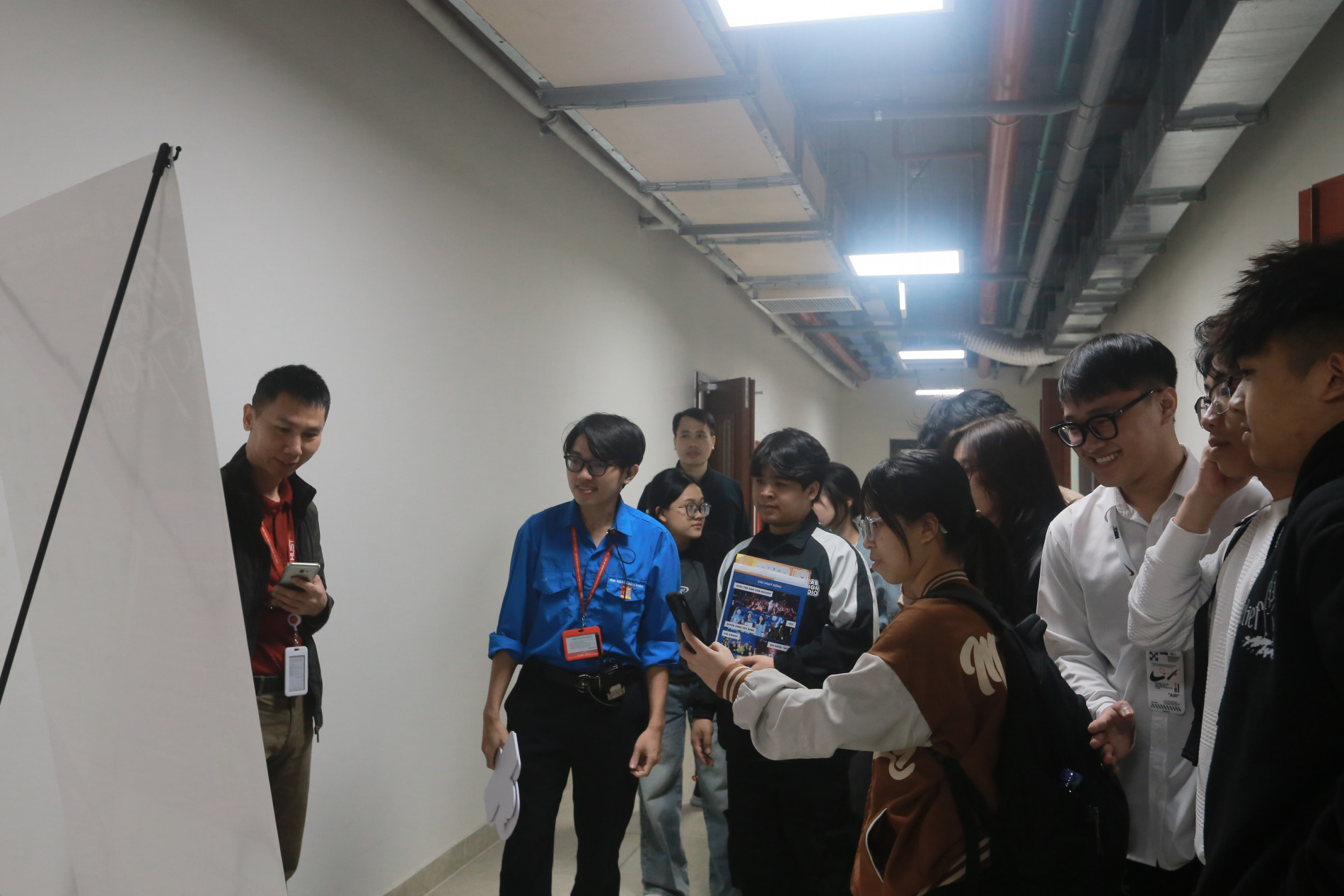 ảnh 21 PGS nguyễn Hoài nam giải thích nguyên lý hoạt động hệ đa tác tử