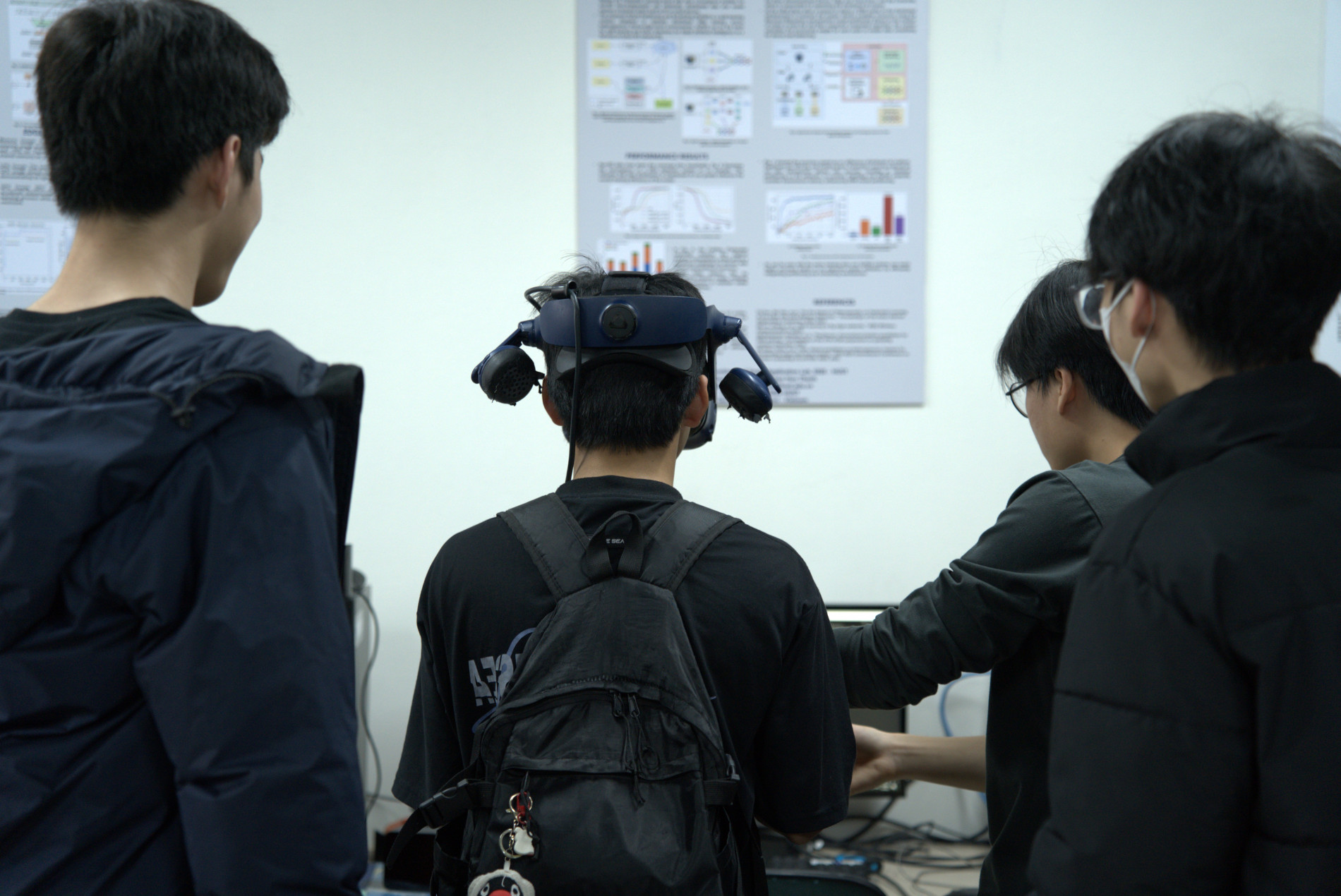 Ảnh 3 Đeo kính thực tế ảo để thực hiện phẫu thuật khớp gối Công nghệ trong tầm tay ta
