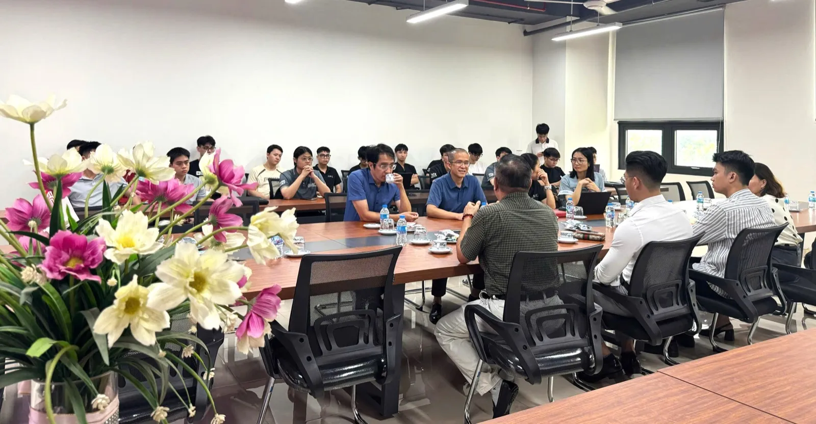 Lễ tiếp nhận tài trợ giữa Trường Điện - Điện tử, Đại học Bách khoa Hà Nội và Công ty Cổ phần Meritronics Việt Nam, ngày 22/7/2026