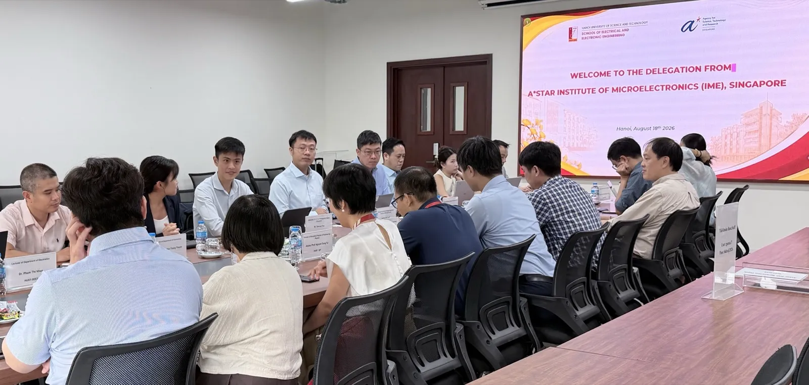 Phiên làm việc giữa đoàn A*STAR IME và các đơn vị của Đại học Bách khoa Hà Nội