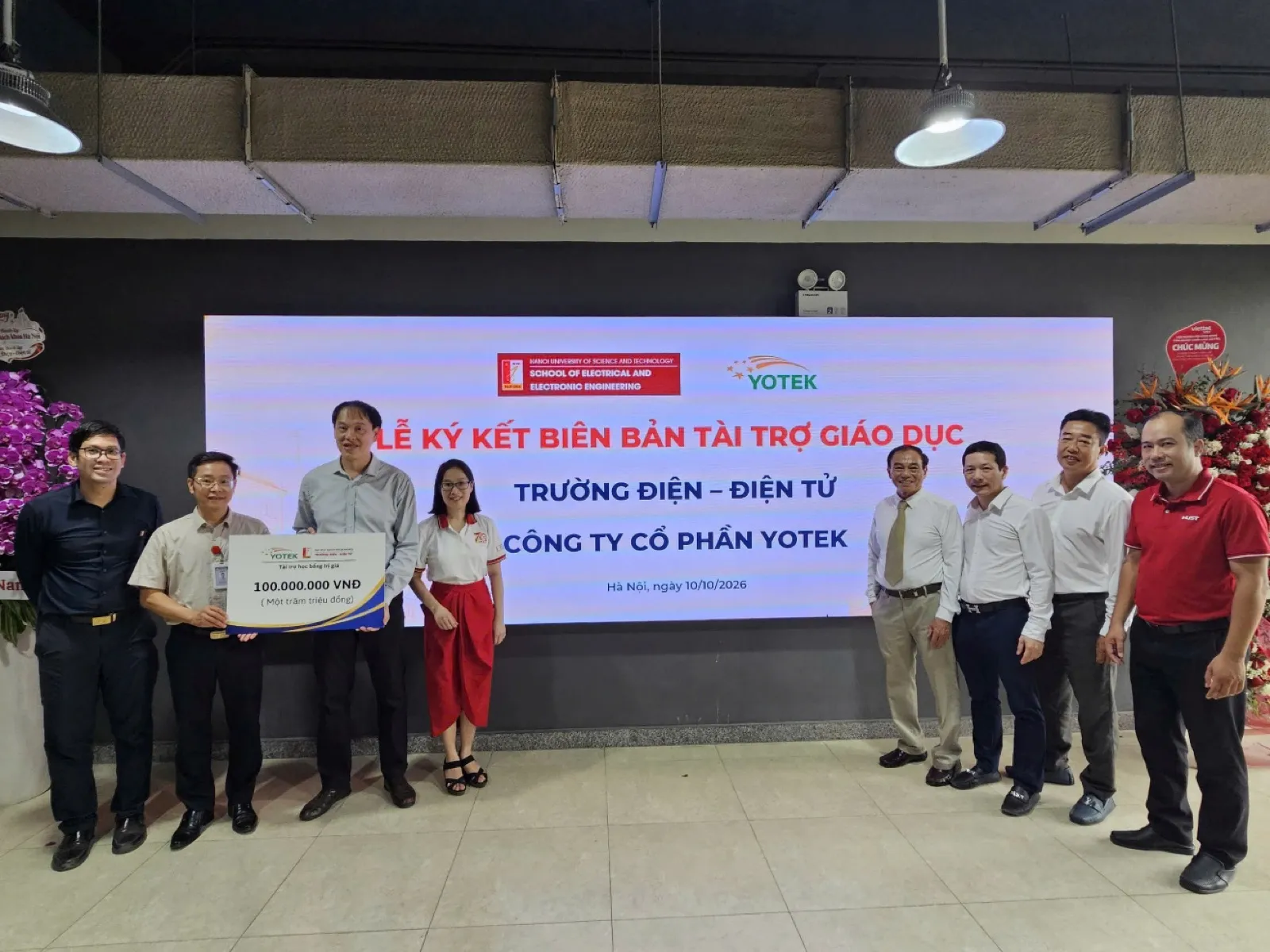 Công ty Cổ phần YOTEK trao tặng tài trợ giáo dục cho Trường Điện - Điện tử