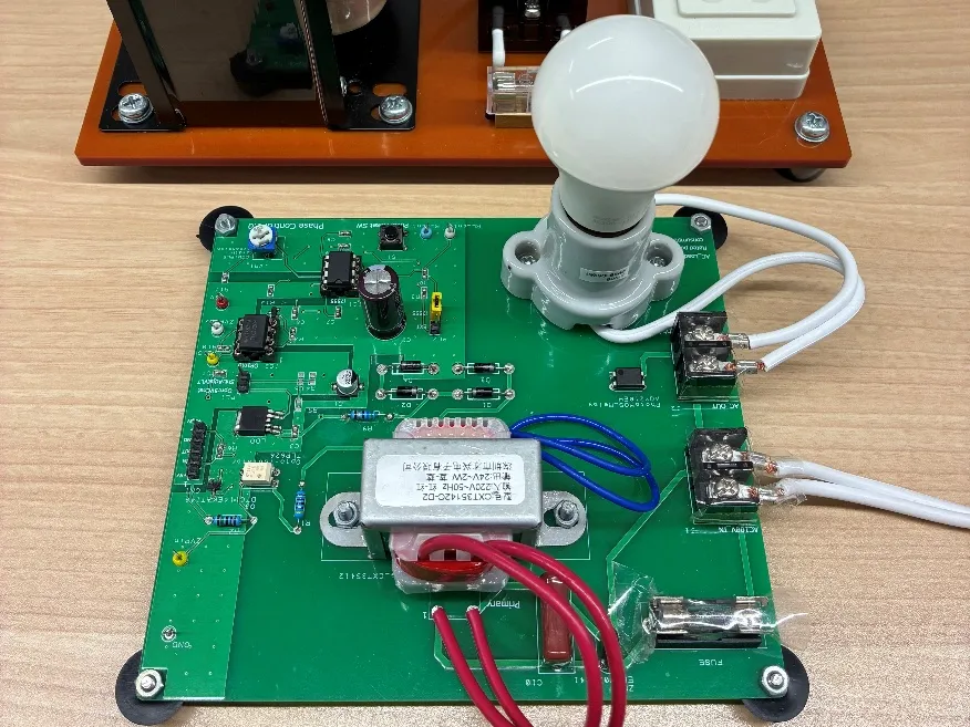 Thiết bị thực hành của khoá học
