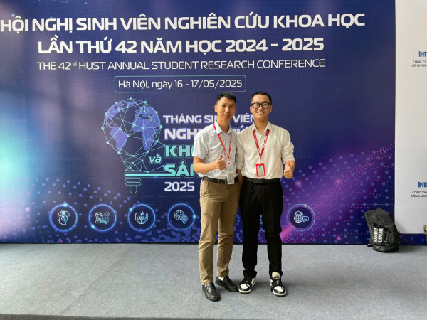 Sinh viên Bách khoa nâng cấp “bộ não” máy bay không người lái