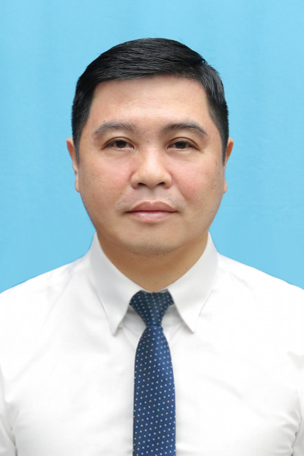 TS. Nguyễn Hoàng Dũng