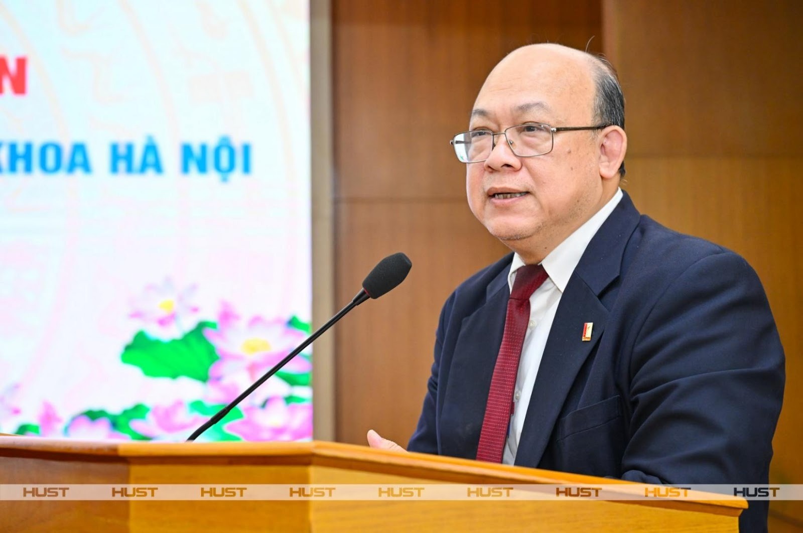 Assoc Prof Huỳnh Quyết Thắng
